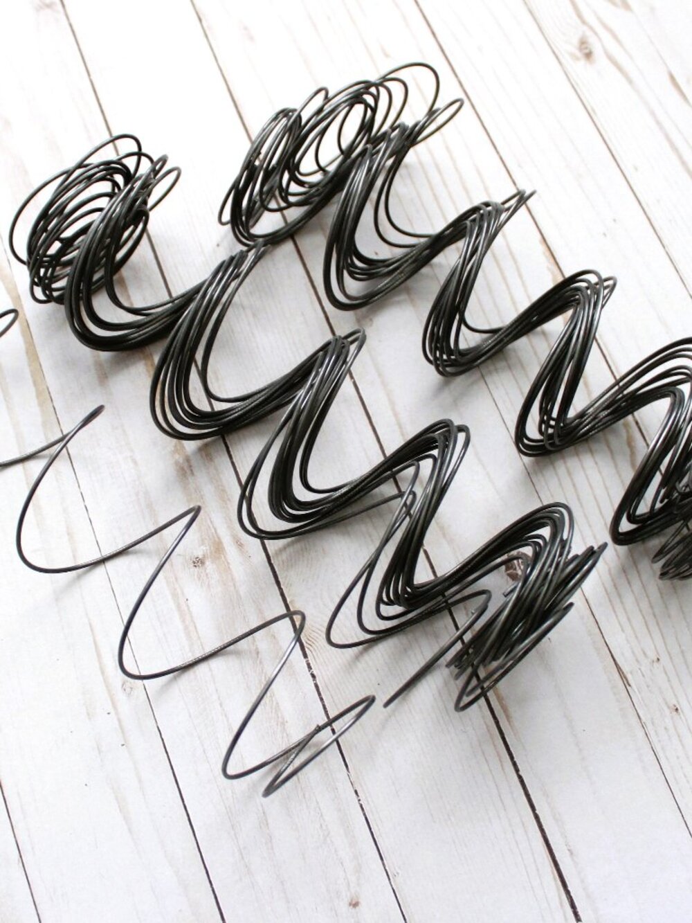Salvaged Metal Bed Springs (24) 9 inch Upcycle Arts Crafts Steampunk Brutualist - Picture 4 of 7